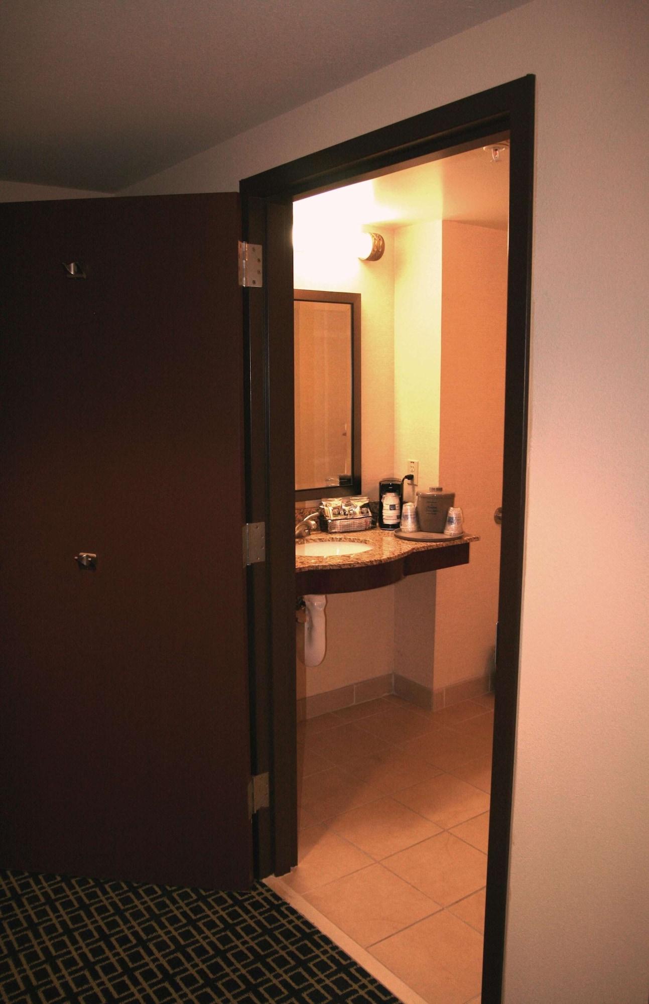 Hampton Inn & Suites Lancaster Exteriör bild