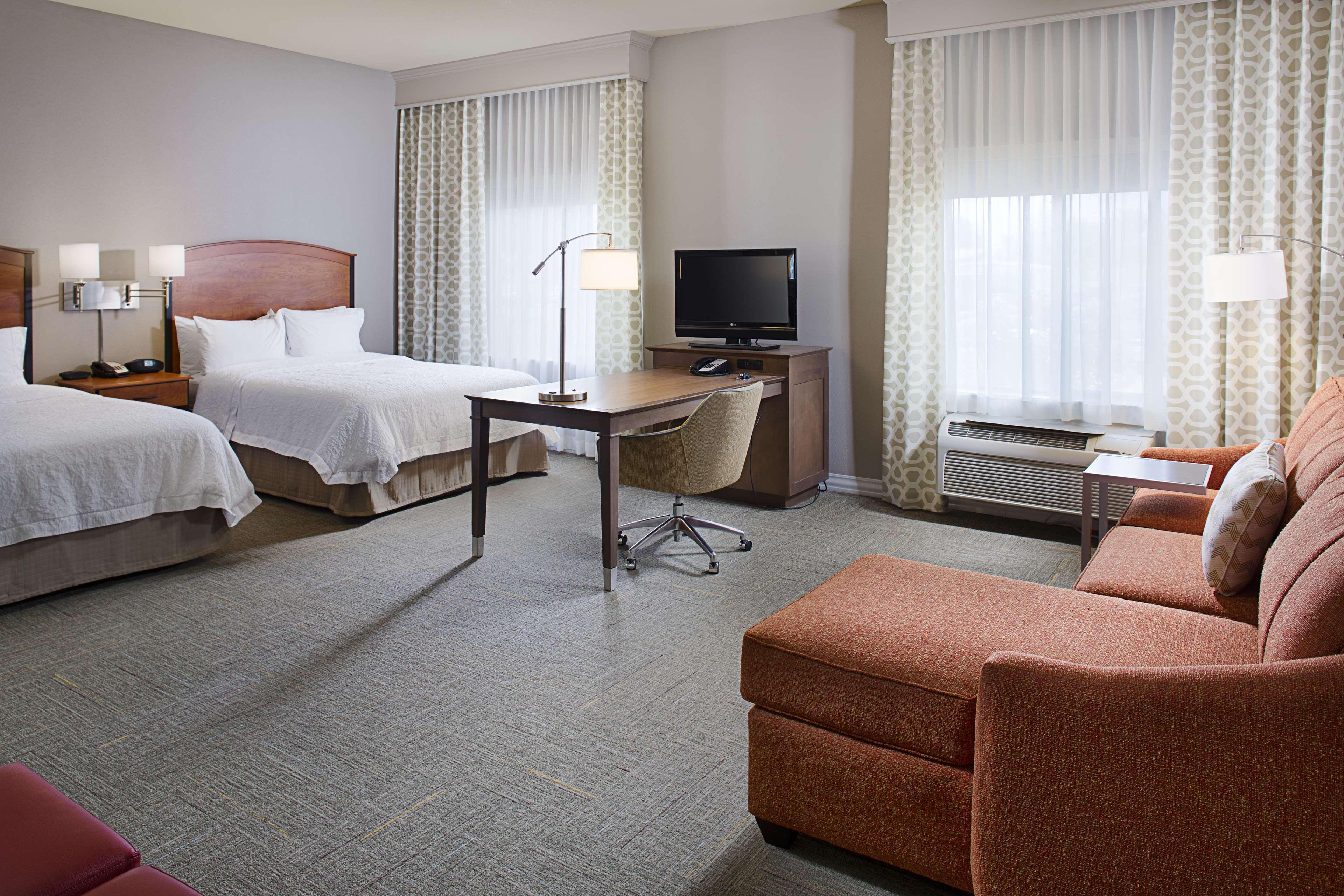 Hampton Inn & Suites Lancaster Exteriör bild
