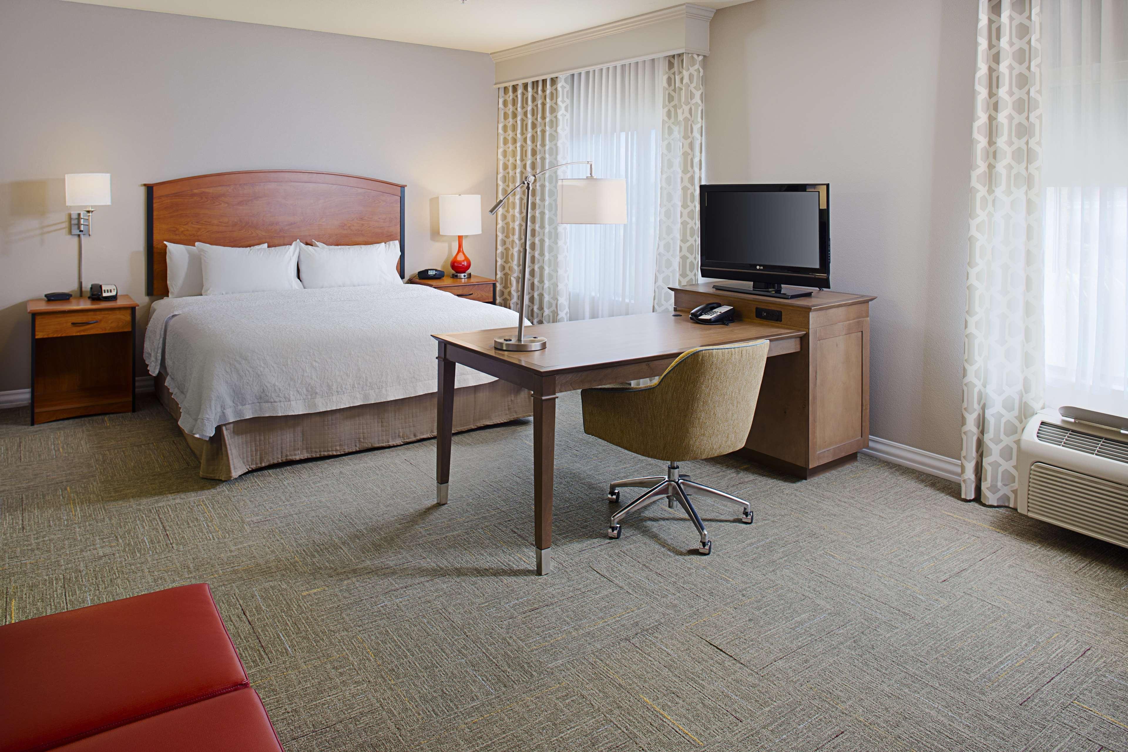 Hampton Inn & Suites Lancaster Exteriör bild