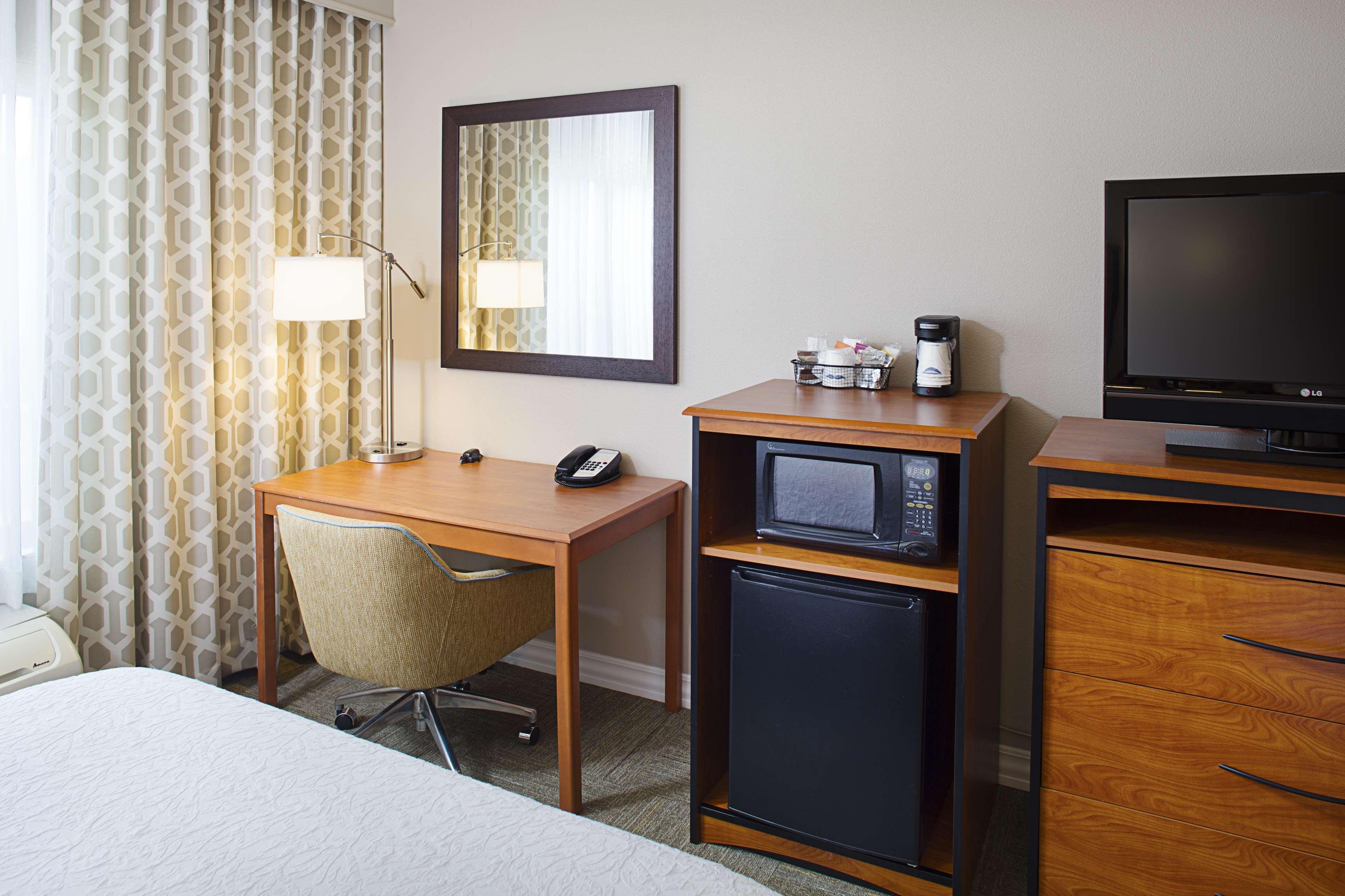 Hampton Inn & Suites Lancaster Exteriör bild