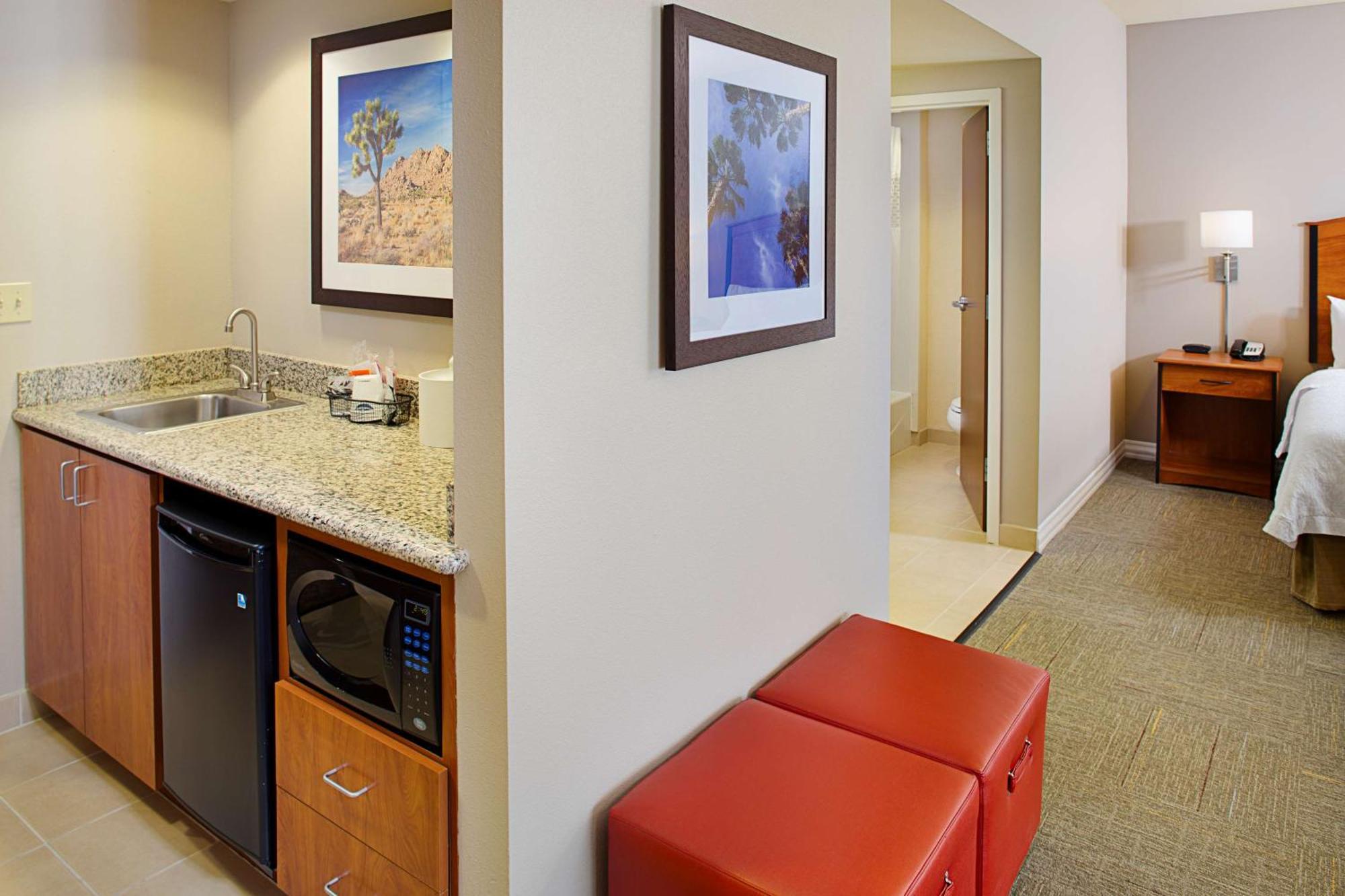 Hampton Inn & Suites Lancaster Exteriör bild