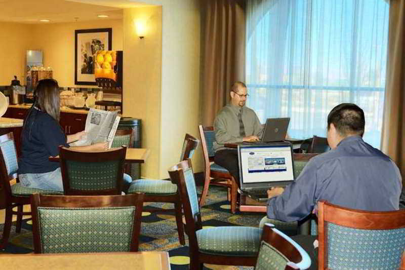Hampton Inn & Suites Lancaster Inreriör bild