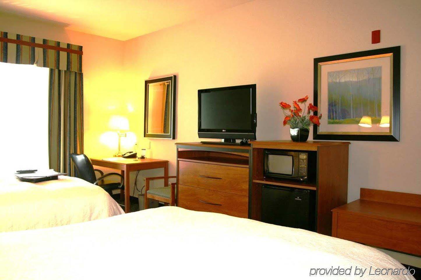 Hampton Inn & Suites Lancaster Rum bild
